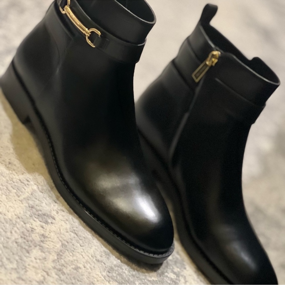 Elegant Black Ankle Boots